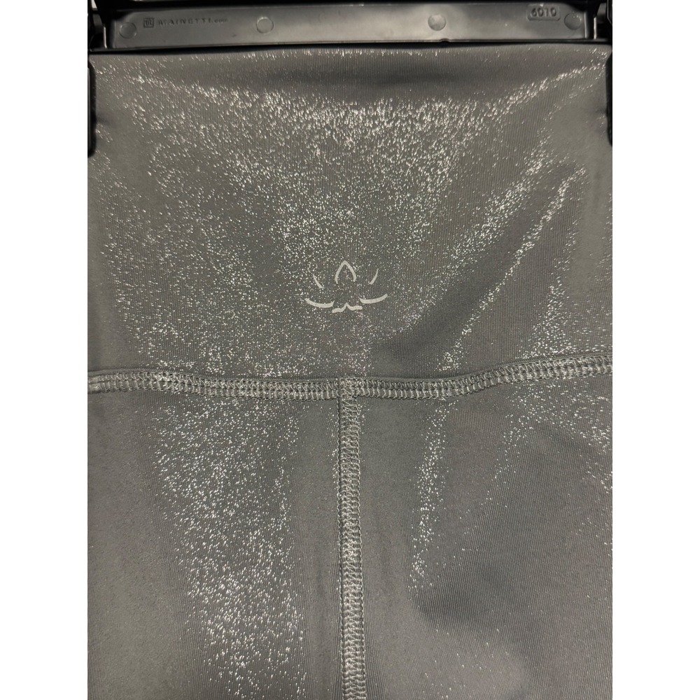 Beyond Yoga High Waist Metallic Shine Women's Size M Gray Activewear Leggings - Picture 8 of 8